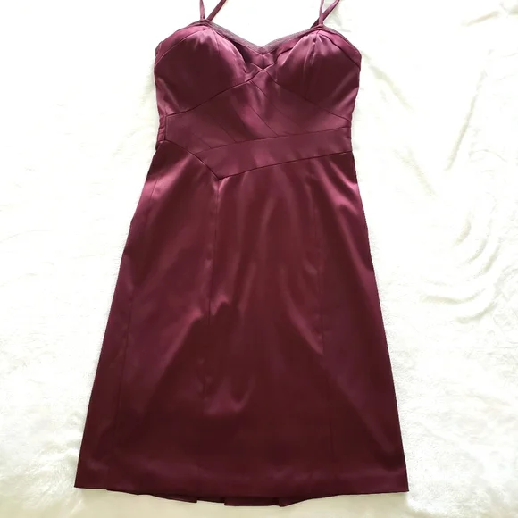 MAX & CLEO Burgundy Satin Strappy Bodycon Sleeveless Knee Length Dress--EUC--8 - Picture 9 of 16